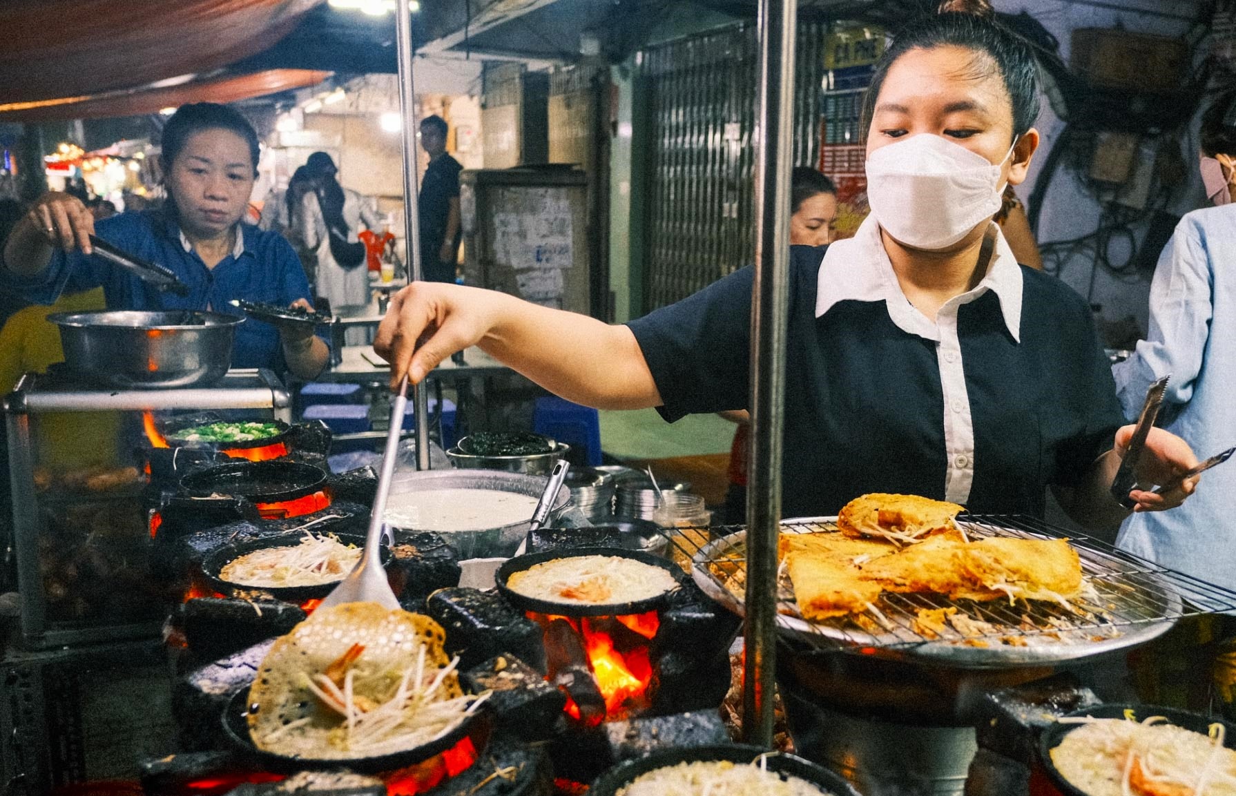 Vietnamese food guide showing a variety of traditional dishes